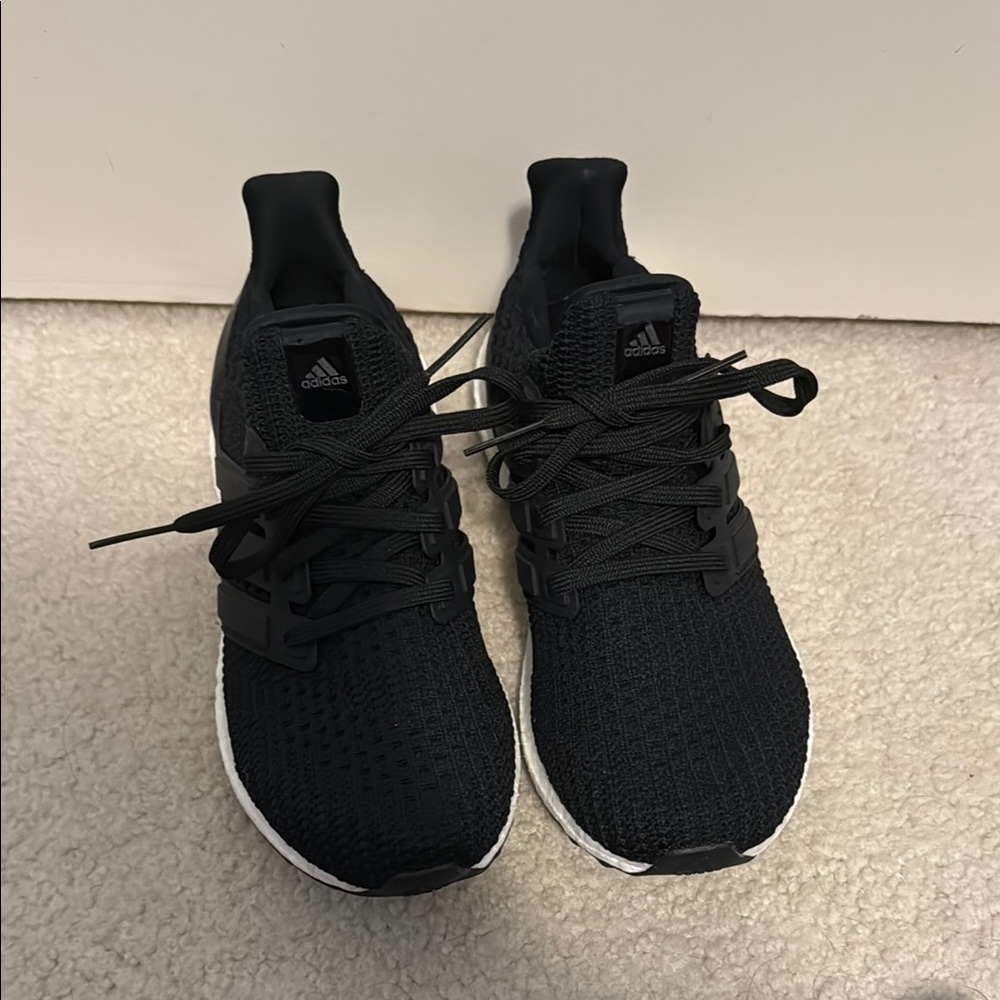 Adidas Black and White Ultraboost primeblue Running Shoes 5.5